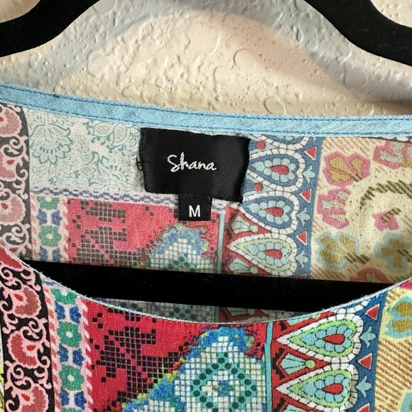 Shana Top Viscose Silk Lightweight Blouse M Short Sleeve Patchwork Art To Wear - Picture 4 of 9